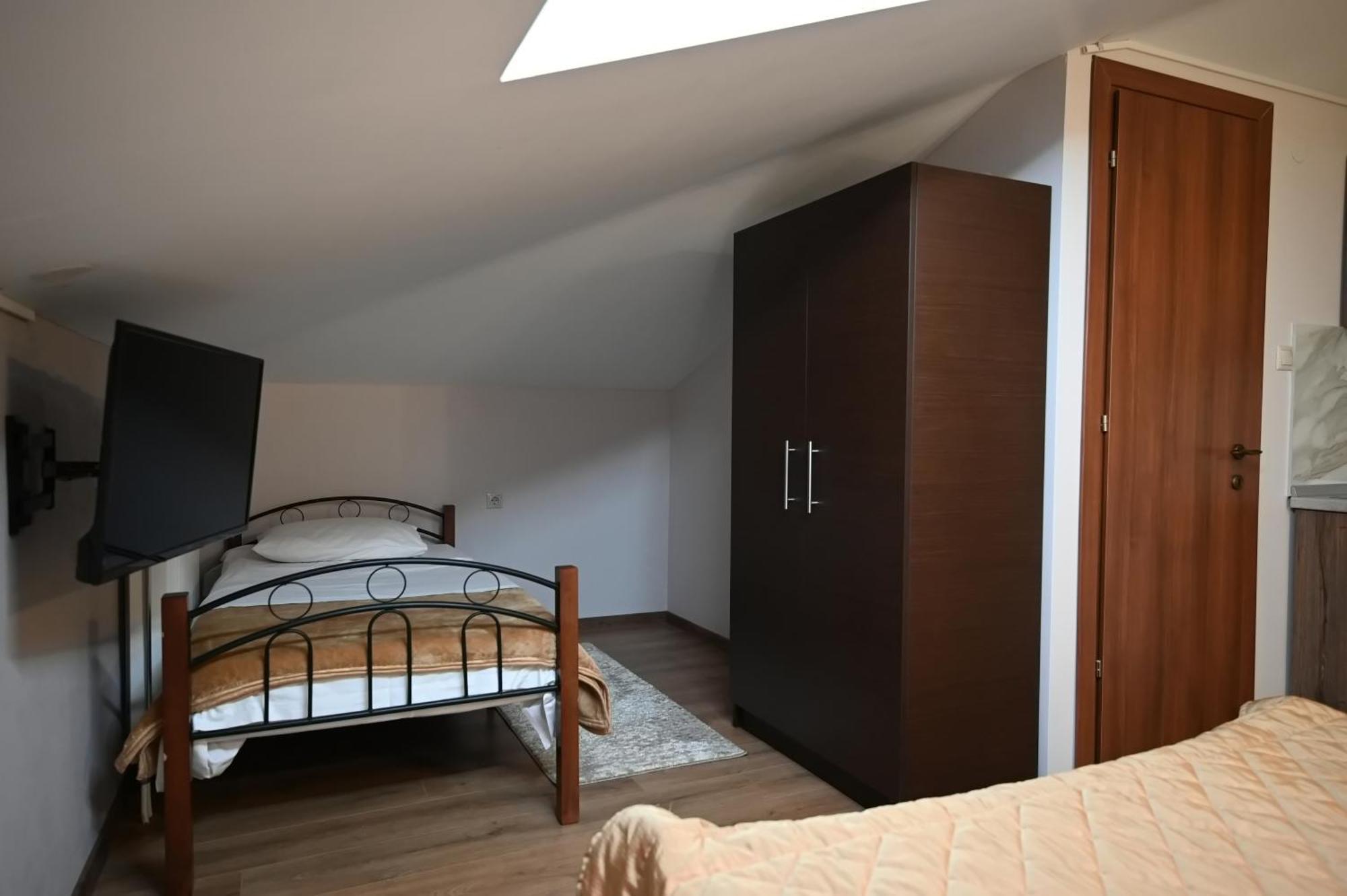 Hotel Agnanti Unique Hospitality Kastoria Exteriör bild